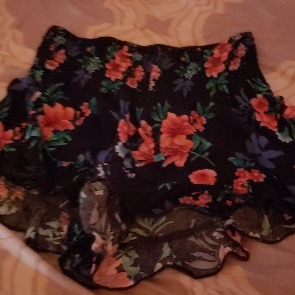 Black flowerd shorts